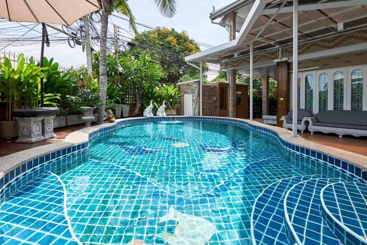 Siam Gala Villa Pattaya Exterior photo